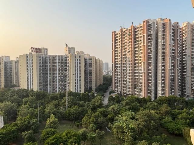 Flat for sale in Sector 120, Noida