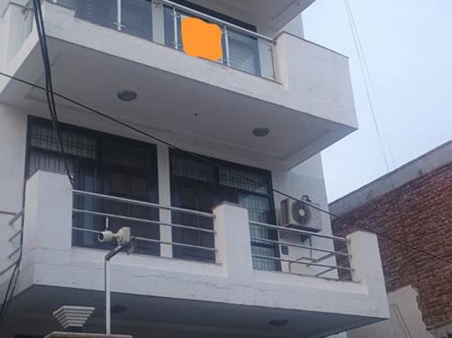 House for sale in Hariana