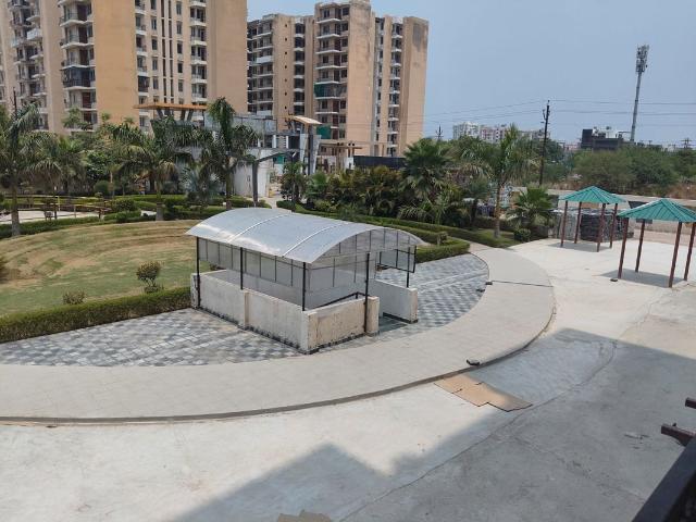 Flat for sale in Ganesh Ganj, Lucknow