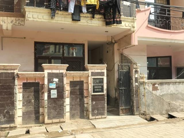 Flat for sale in North East Delhi, Loni