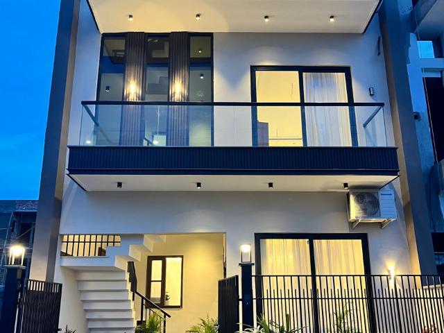 House for sale in Shainpur, Sahibzada Ajit Singh Nagar