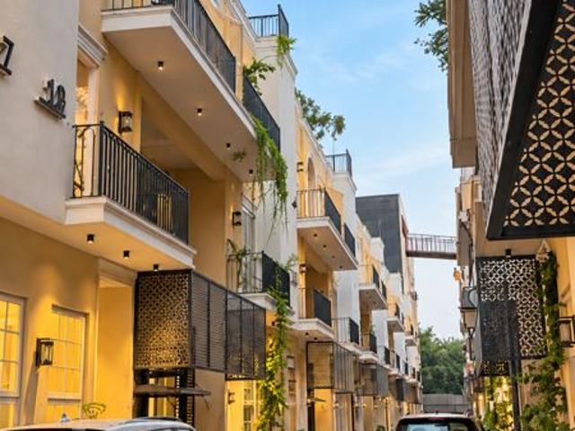 Villa for sale in Mandi, Delhi