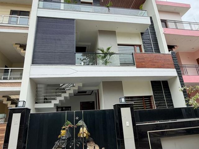 House for sale in Sector 72, Mohali