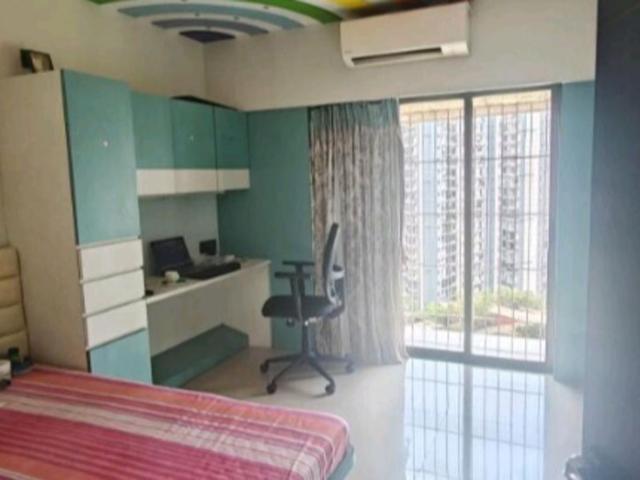 Flat for sale in Everest World Park, Thane
