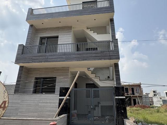 House for sale in Dera Bassi, Sahibzada Ajit Singh Nagar