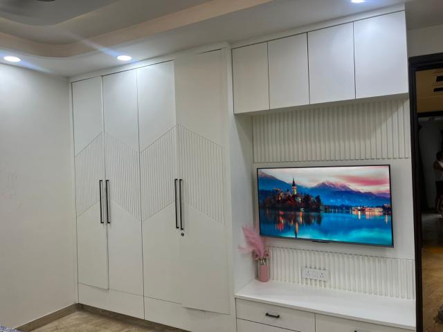 Property for sale in North Delhi, Deri