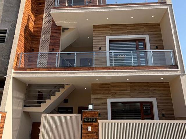 Villa for sale in Kharar, Sahibzada Ajit Singh Nagar