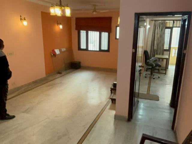 Flat for sale in Sector 50, Noida