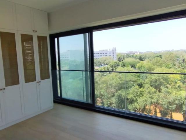 Flat for sale in Santacruz West, Mumbai