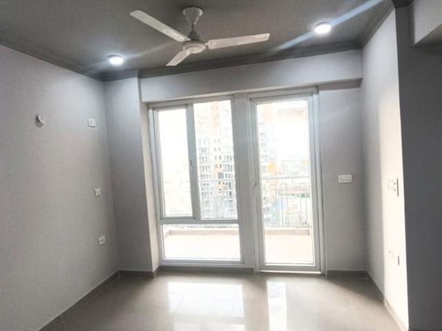 Flat for sale in Noida, Gautam Buddha Nagar