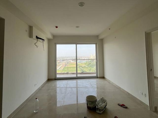 Flat for sale in Crescent Parc, Gurugram