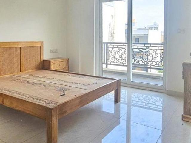 Flat for sale in Prestige Lakeside Habitat, Bengaluru