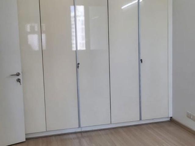 Flat for sale in DLF 5, Gurugram