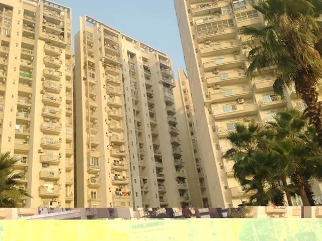 Flat for sale in Sector 107, Noida