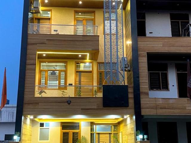 Villa for sale in Sirsi Gaon, Pink City