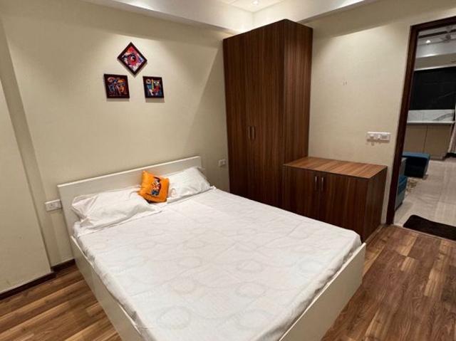 Flat for sale in DLF 5, Gurugram