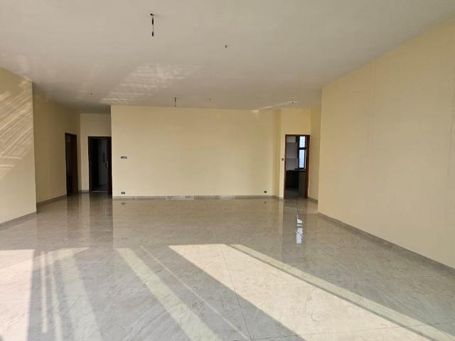 Flat for sale in Khar, Mumbai