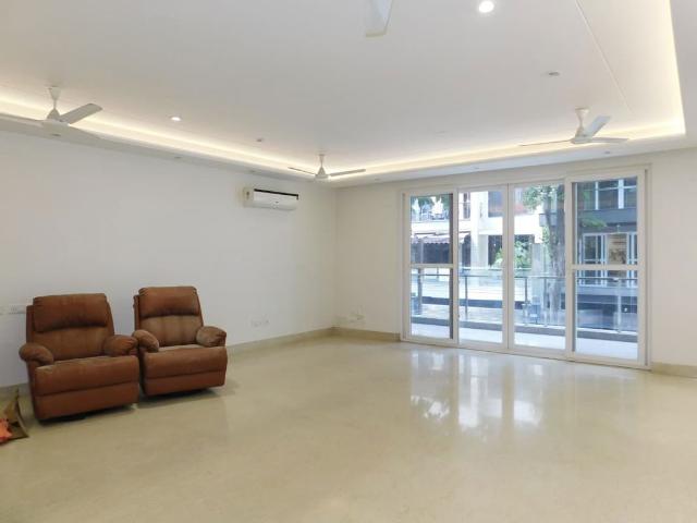 Flat for sale in Saket, Delhi