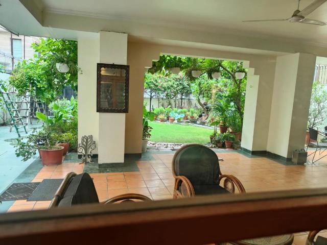 Villa for sale in Krishna Nagar, Delhi