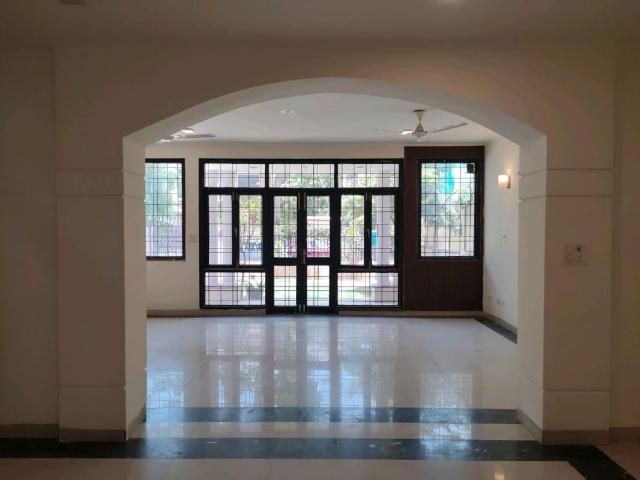 Villa for sale in Sushant Lok III, Gurugram