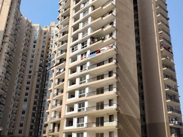 Flat for sale in Barola, Noida