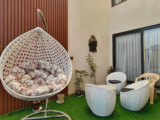 Villa for sale in Central Delhi, Deri