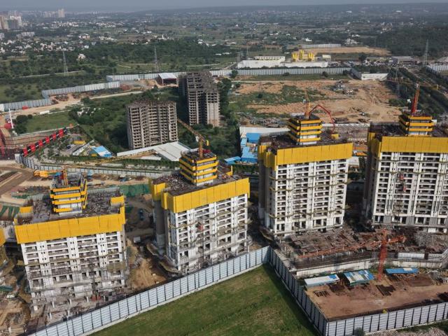 Flat for sale in Palm Hills, Gurugram