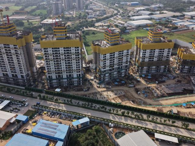 Flat for sale in Palm Hills, Gurugram