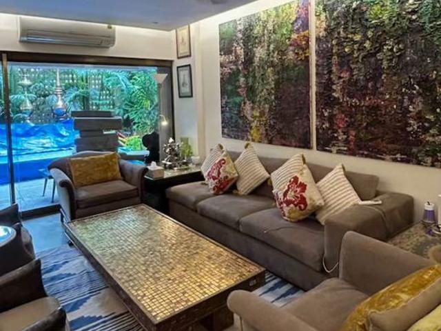 Flat for sale in Juhu, Mumbai