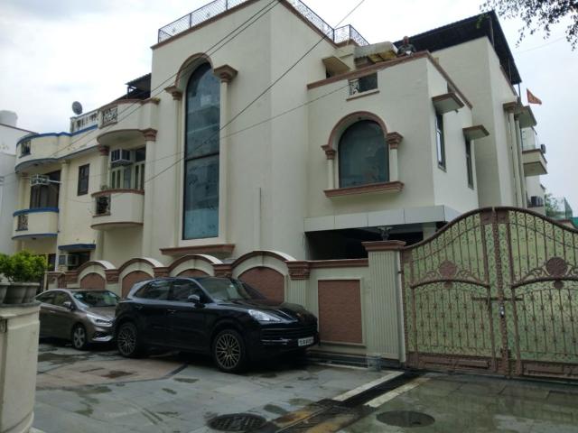 Villa for sale in Vasant Vihar, Delhi