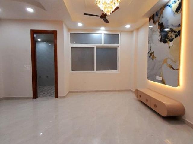 Flat for sale in Vaishali, Ghaziabad