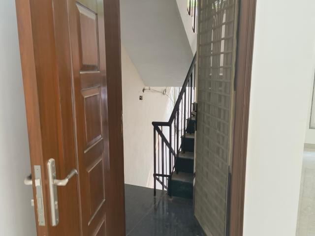 Flat for sale in Vasant Kunj, Delhi