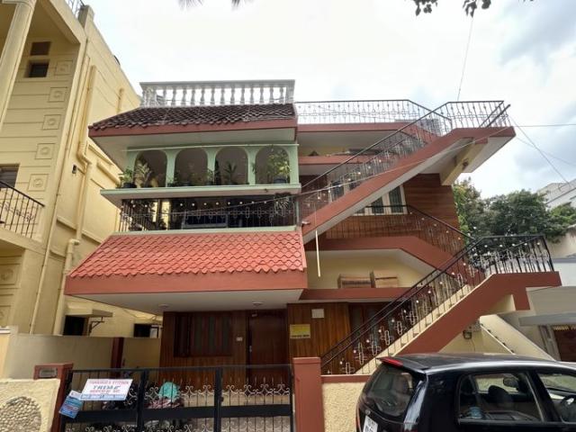 House for sale in Bangalore North, Cox Town - Bangalore