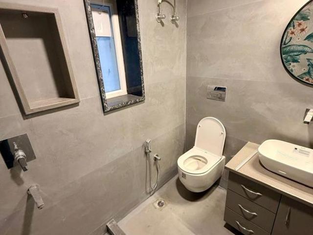 Flat for sale in South West Delhi, Deri