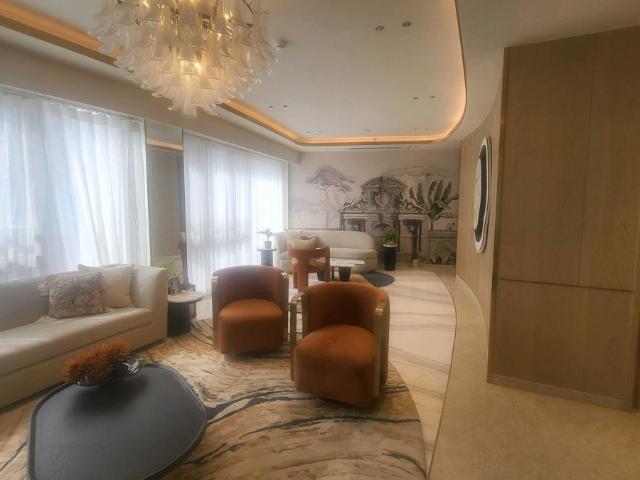 Flat for sale in Lower Parel, Mumbai City District