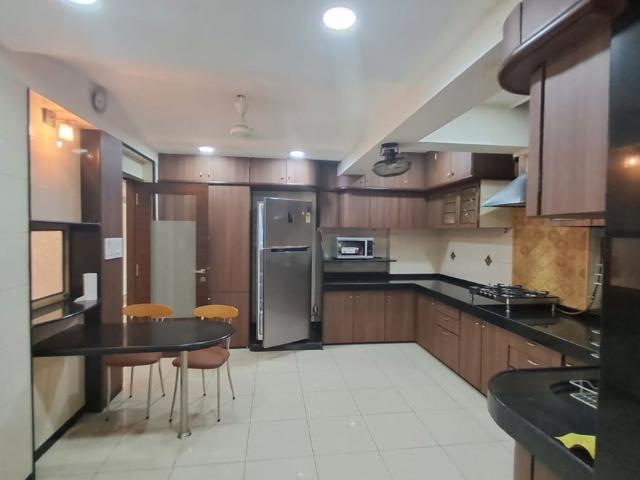 Flat for sale in Powai, Mumbai