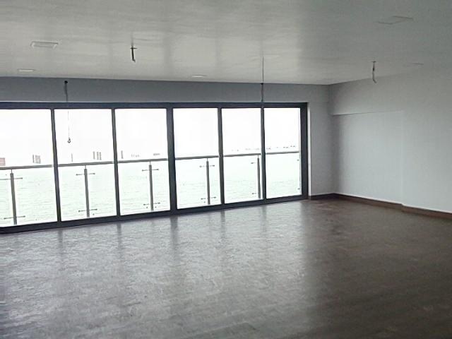 Flat for sale in Bandstand, Mumbai