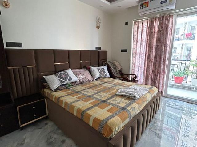 Flat for sale in Hariana