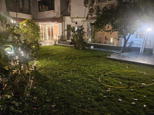 Flat for sale in Central Delhi, Deri