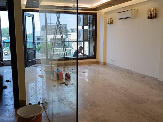 House for sale in Maharani Bagh, Delhi