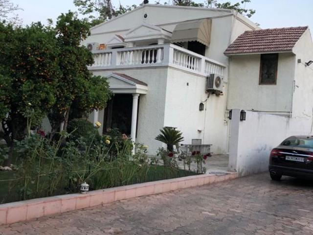 Villa for sale in South Delhi, Deri