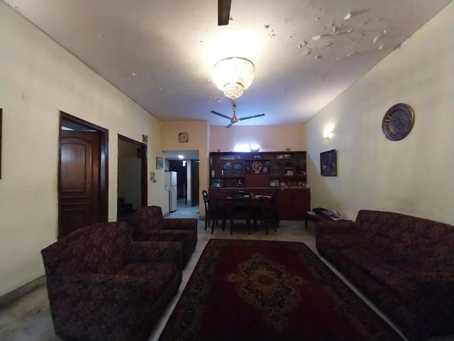 House for sale in Sector 11, Noida