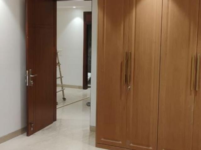 Flat for sale in Vasant Kunj, Delhi