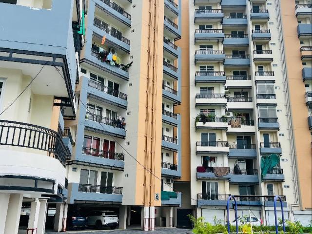 Flat for sale in Ganesh Ganj, Lucknow