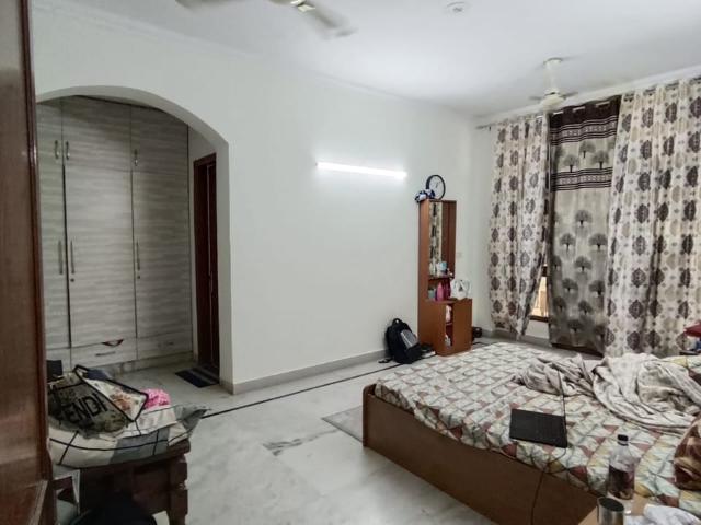 Villa for sale in Mayfield Garden, Gurugram