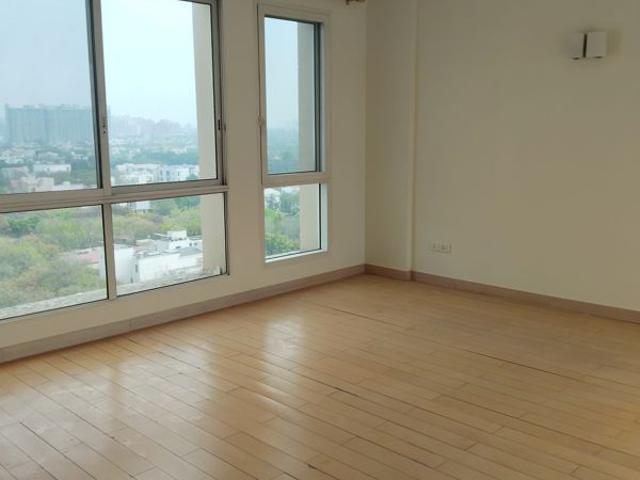 Flat for sale in Hazipur, Noida