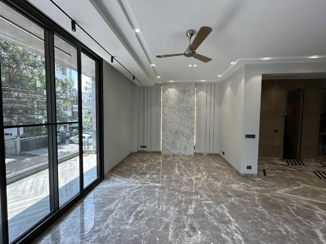 Property for sale in Krishna Nagar, Delhi