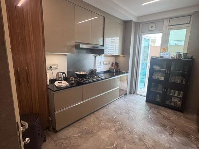Flat for sale in DLF 5, Gurugram