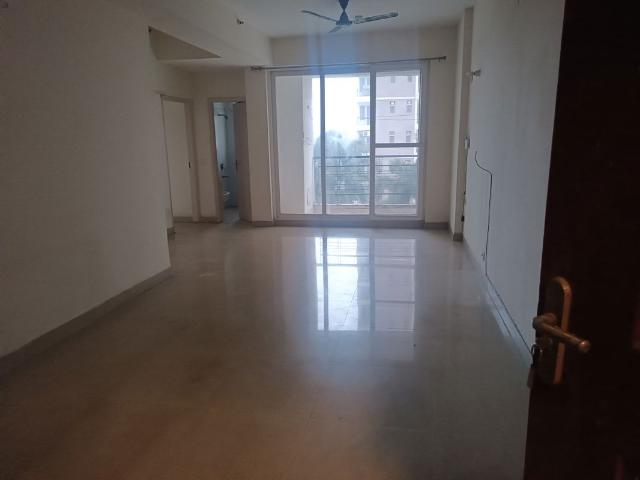 Flat for sale in Hazipur, Noida