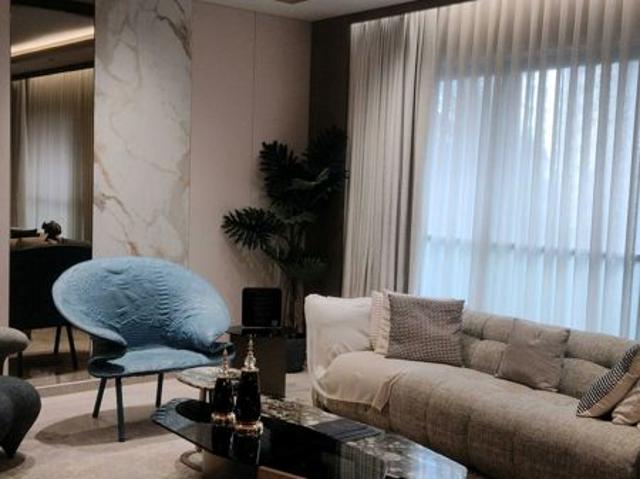 Flat for sale in Bandra Kurla Complex, Mumbai